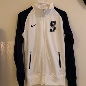 Seattle Mariners zip up